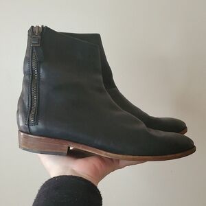 Uterque Vero Cuoio Black Leather Boots Size 37 Womens Zip Back